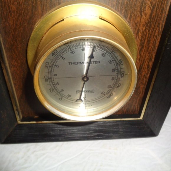 Vintage Springfield Weather Station, Wall Mounted - Picture 4 of 5